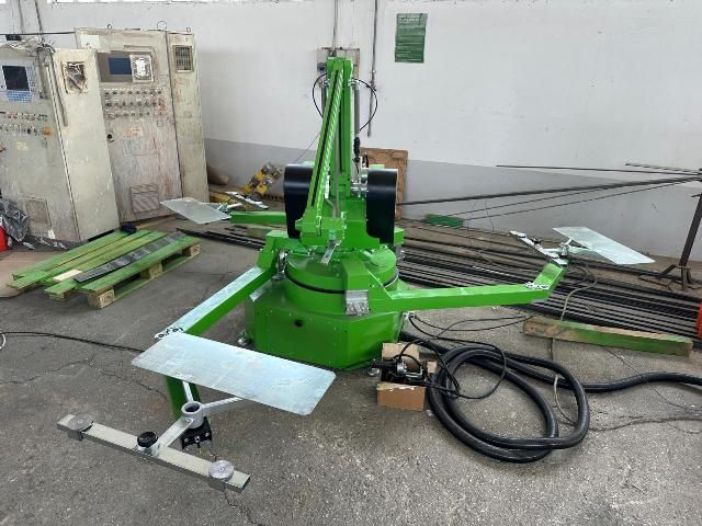 4VE502502-Caselli-Group-5-AXIS-ROBOT-CMA-ROBY-5EX-G (1).jpeg